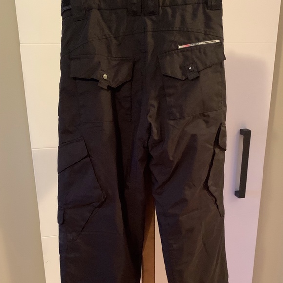 OE Pro Black Snowpants - Picture 7 of 9